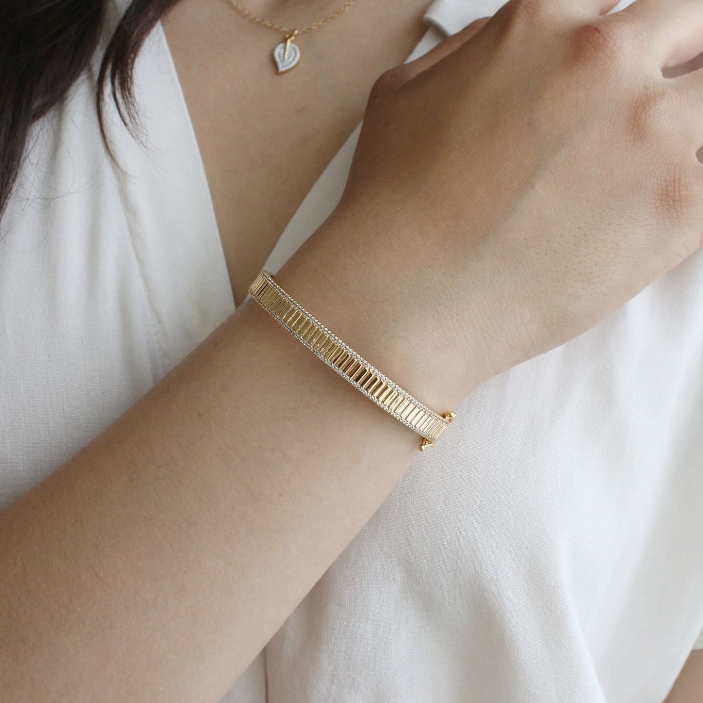 Bold Lined Eternity Bangle
