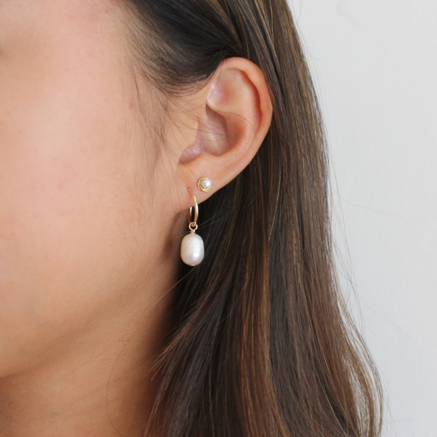 Mini Golden Halo Pearl Studs