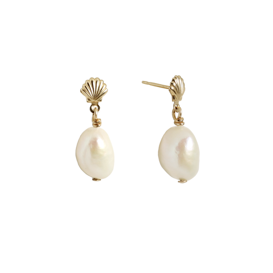 Shell-y's Pearl Earrings