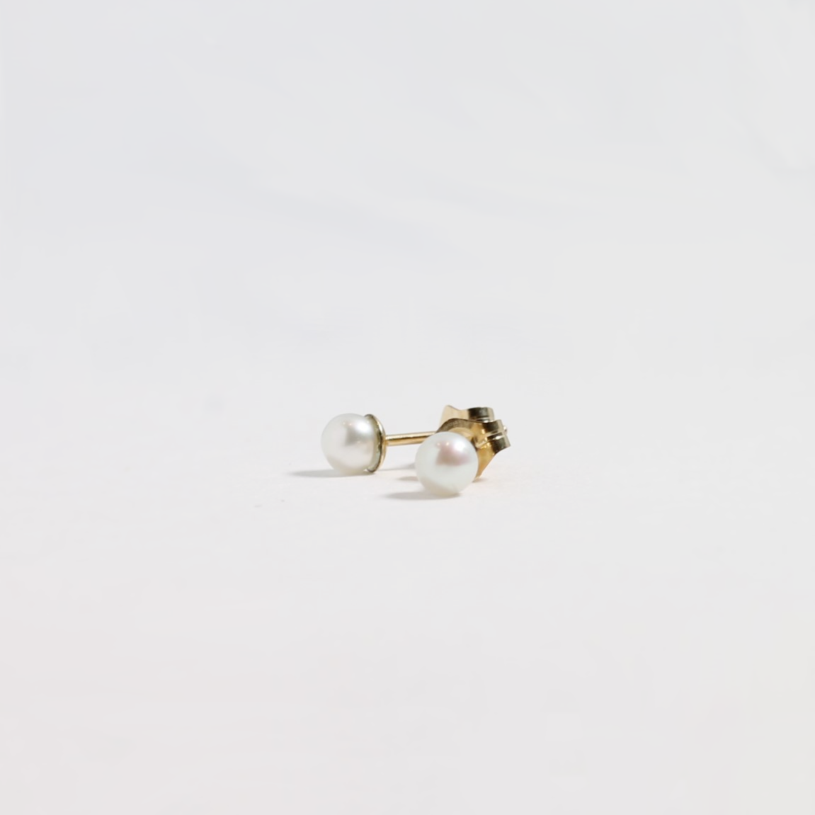 Classic Mini Pearl Studs